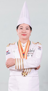 김채완